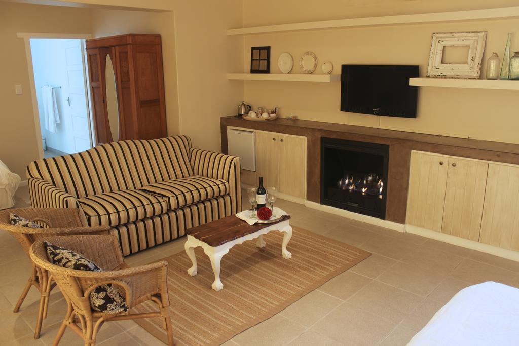 Oak Village B&B Στέλενμπος Δωμάτιο φωτογραφία