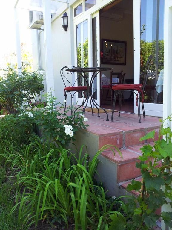 Oak Village B&B Στέλενμπος Εξωτερικό φωτογραφία