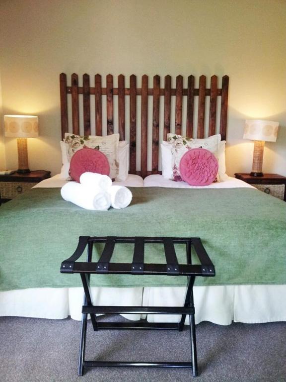 Oak Village B&B Στέλενμπος Δωμάτιο φωτογραφία